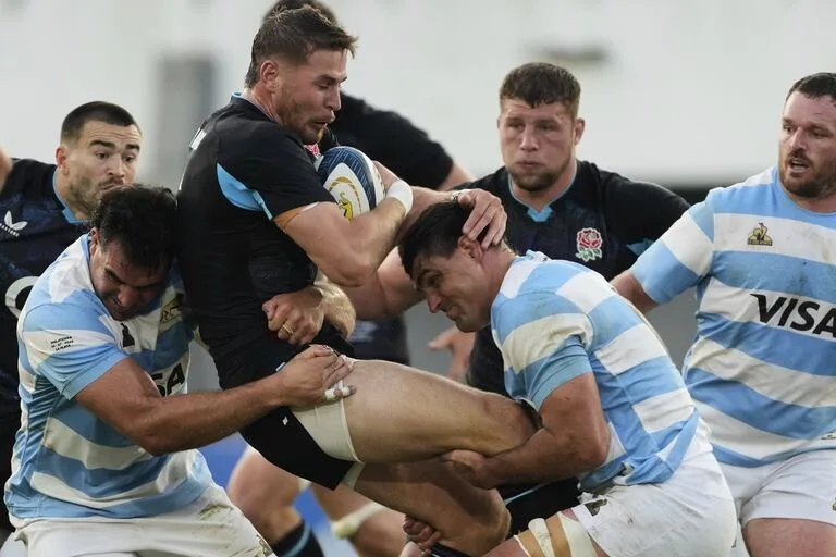 pumas inglaterra matera
